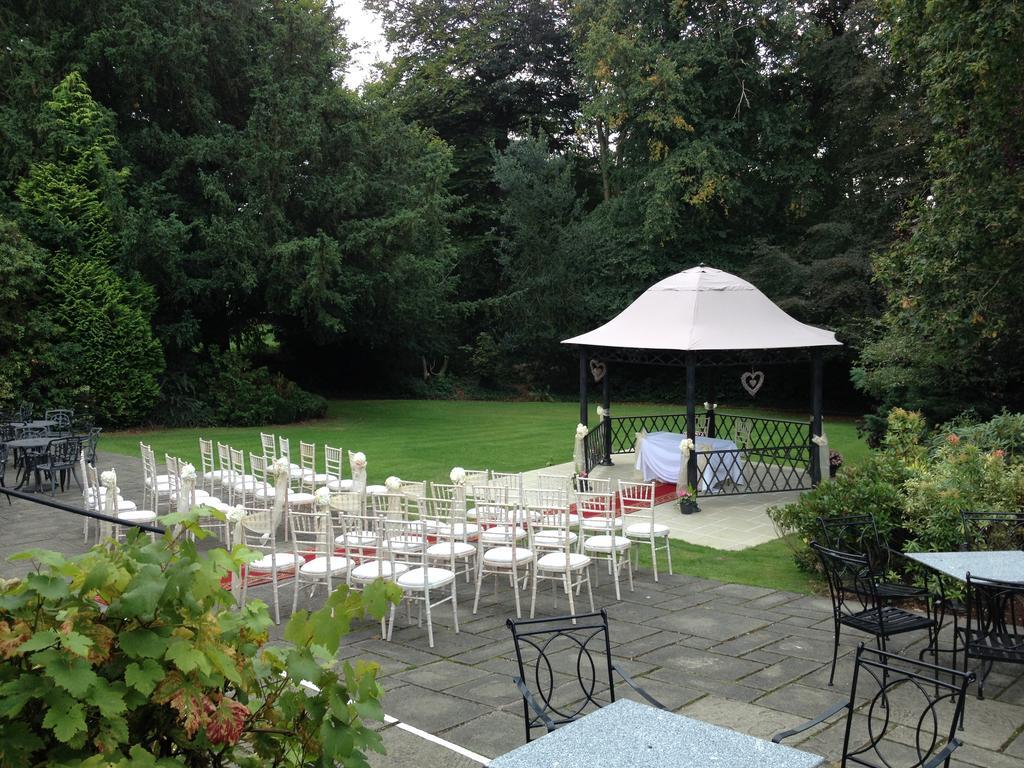 Deanwater Hotel Wilmslow Dış mekan fotoğraf