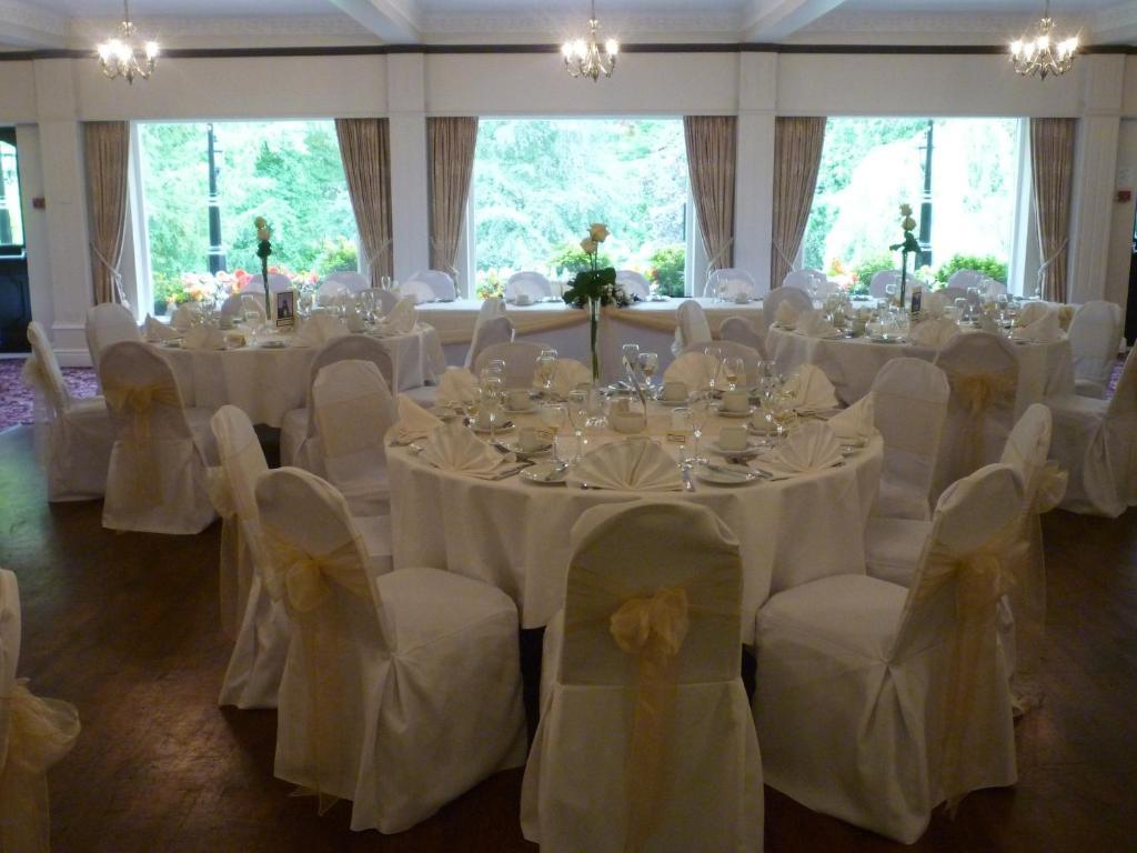 Deanwater Hotel Wilmslow Dış mekan fotoğraf