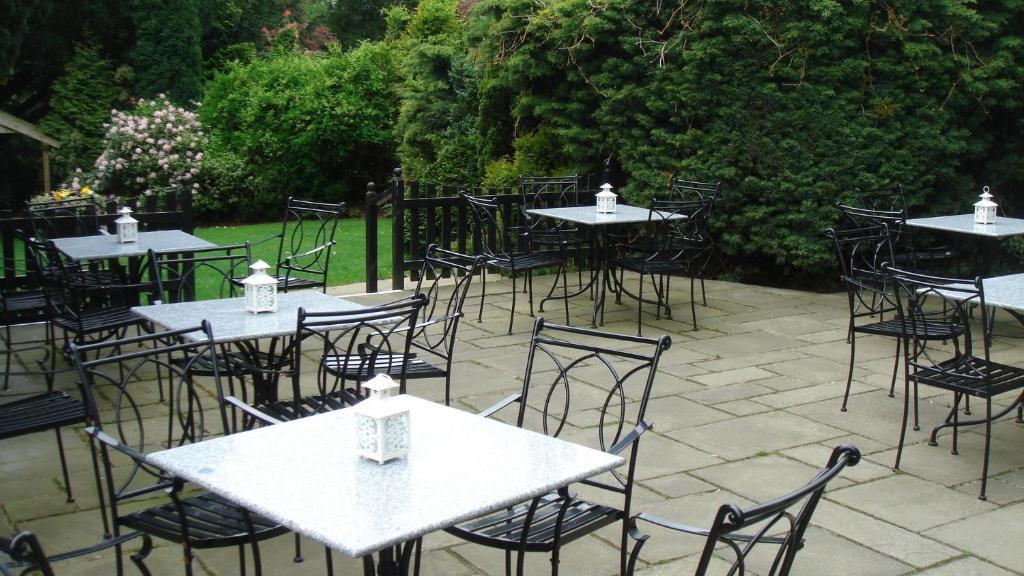 Deanwater Hotel Wilmslow Dış mekan fotoğraf