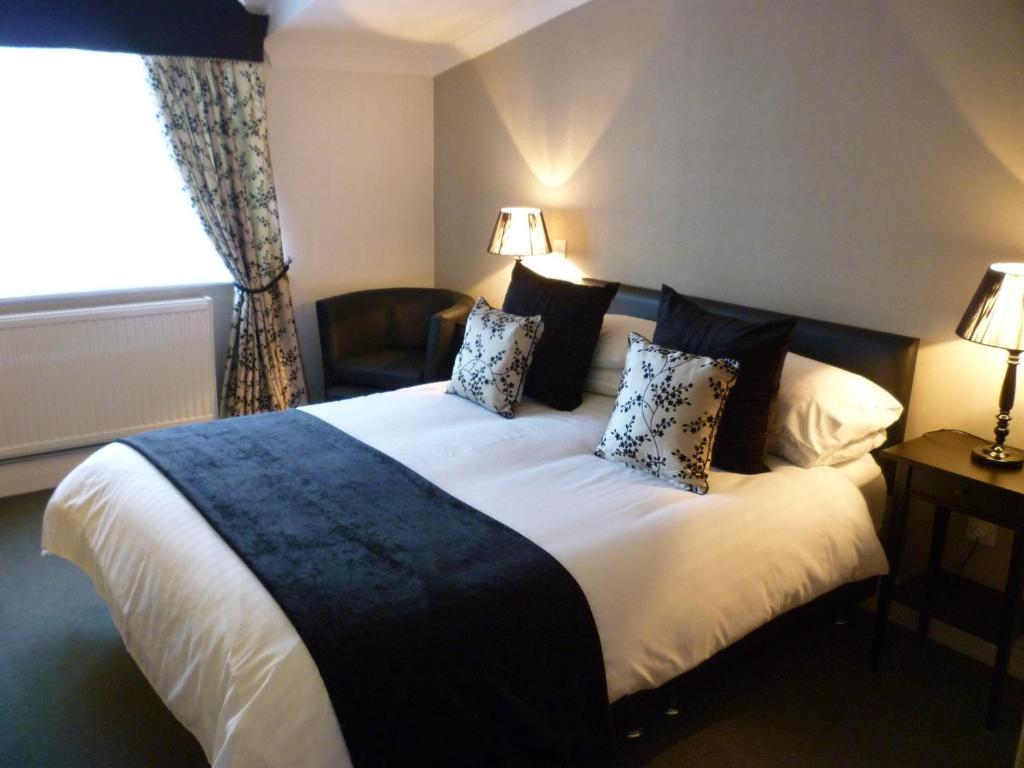 Deanwater Hotel Wilmslow Dış mekan fotoğraf